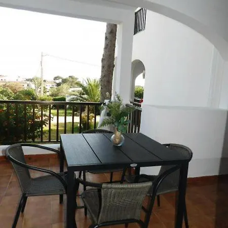 Isabel, Con Piscina, Restaurante Y Zona De Juegos * Cala En Porter (Menorca)